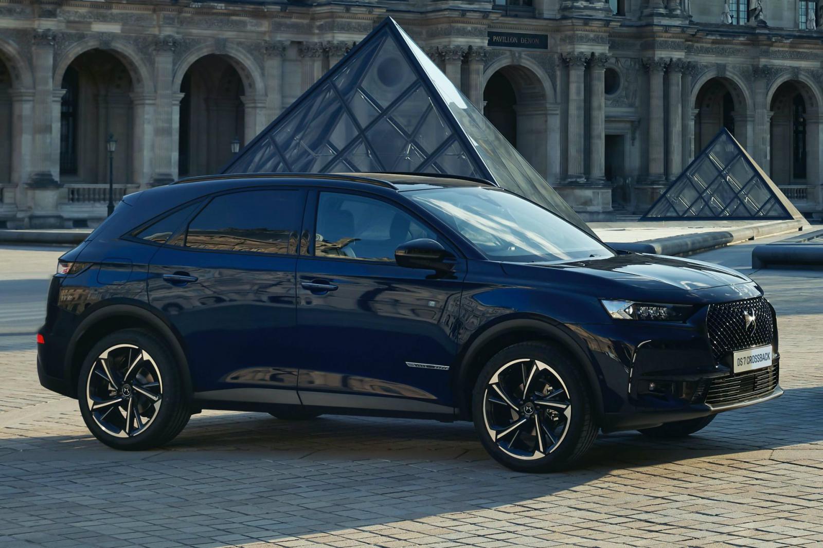 Νέο DS 7 Crossback Louvre